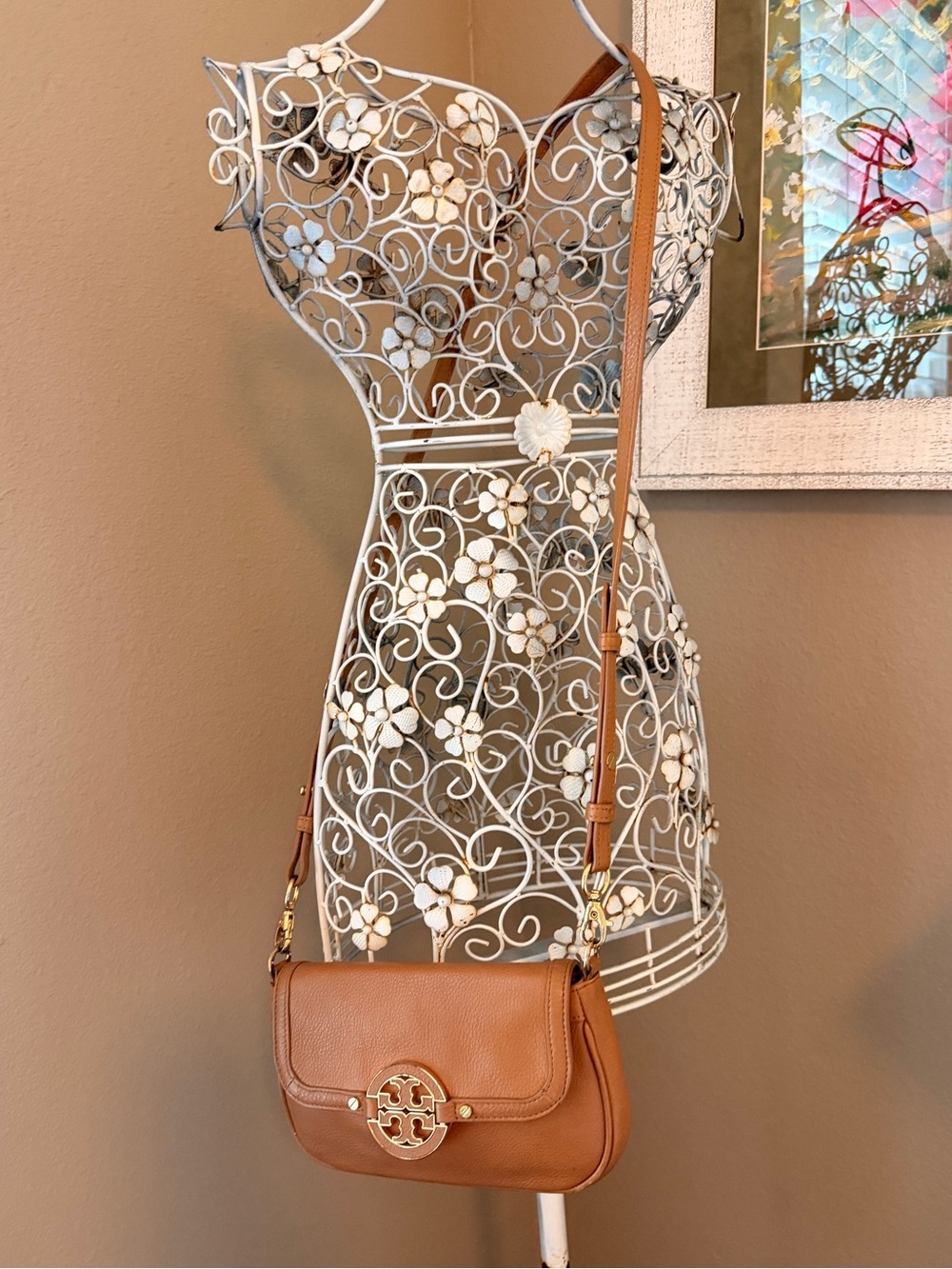 Tory Burch Amanda Small Tan Leather Crossbody Bag - Picture 2 of 7